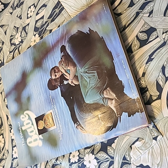 Vintage Vogue Magazine December 1977 - Picture 3 of 3